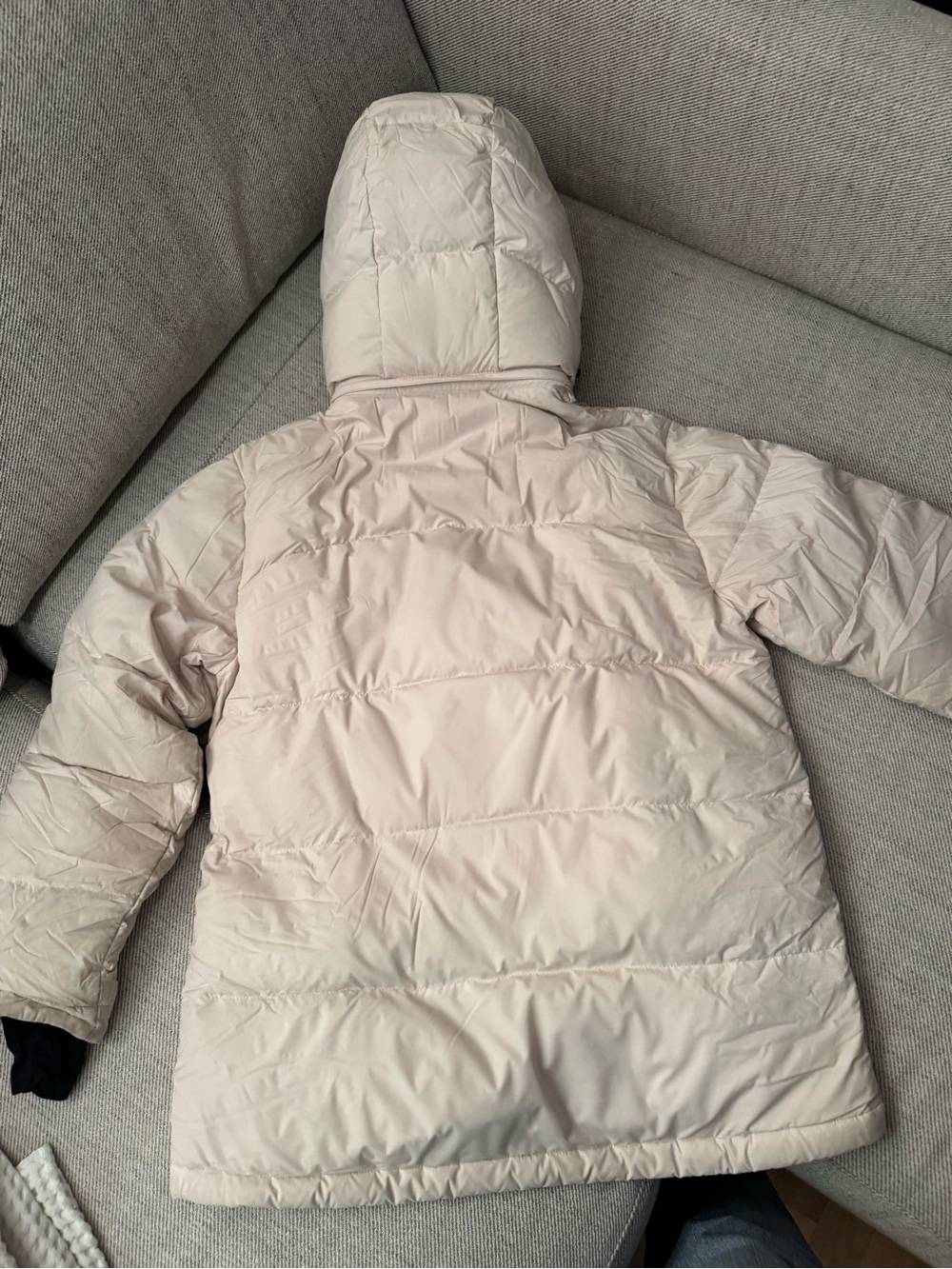 ARITZIA SUPERPUFF CLIMATTE IN MATTE PEARL - Picture 7 of 8